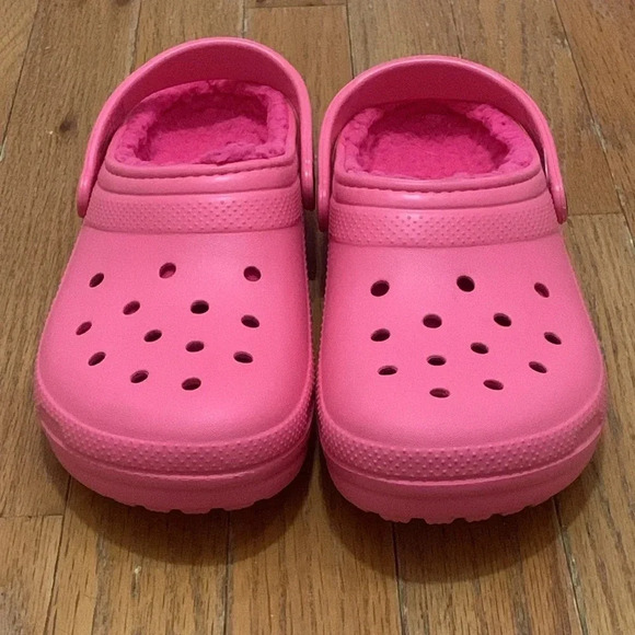 Girls Crocs Fuzzy Lined Pink Shoes Size 5 NEW WITHOUT TAGS - Picture 5 of 8